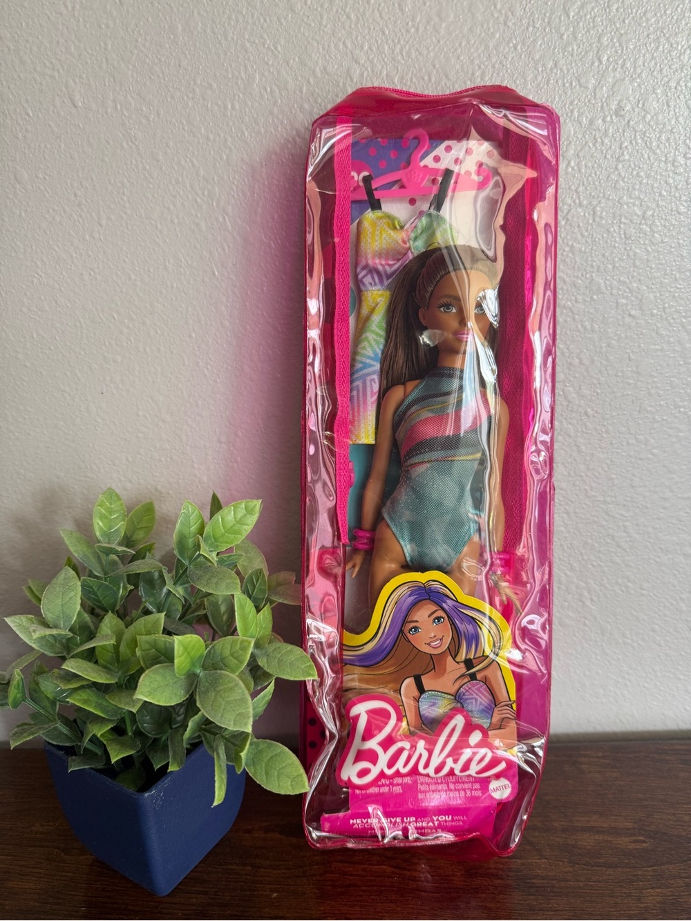 🎀 Barbie Gymnastics Doll + Fashion Outfit & Carrying Case 💕